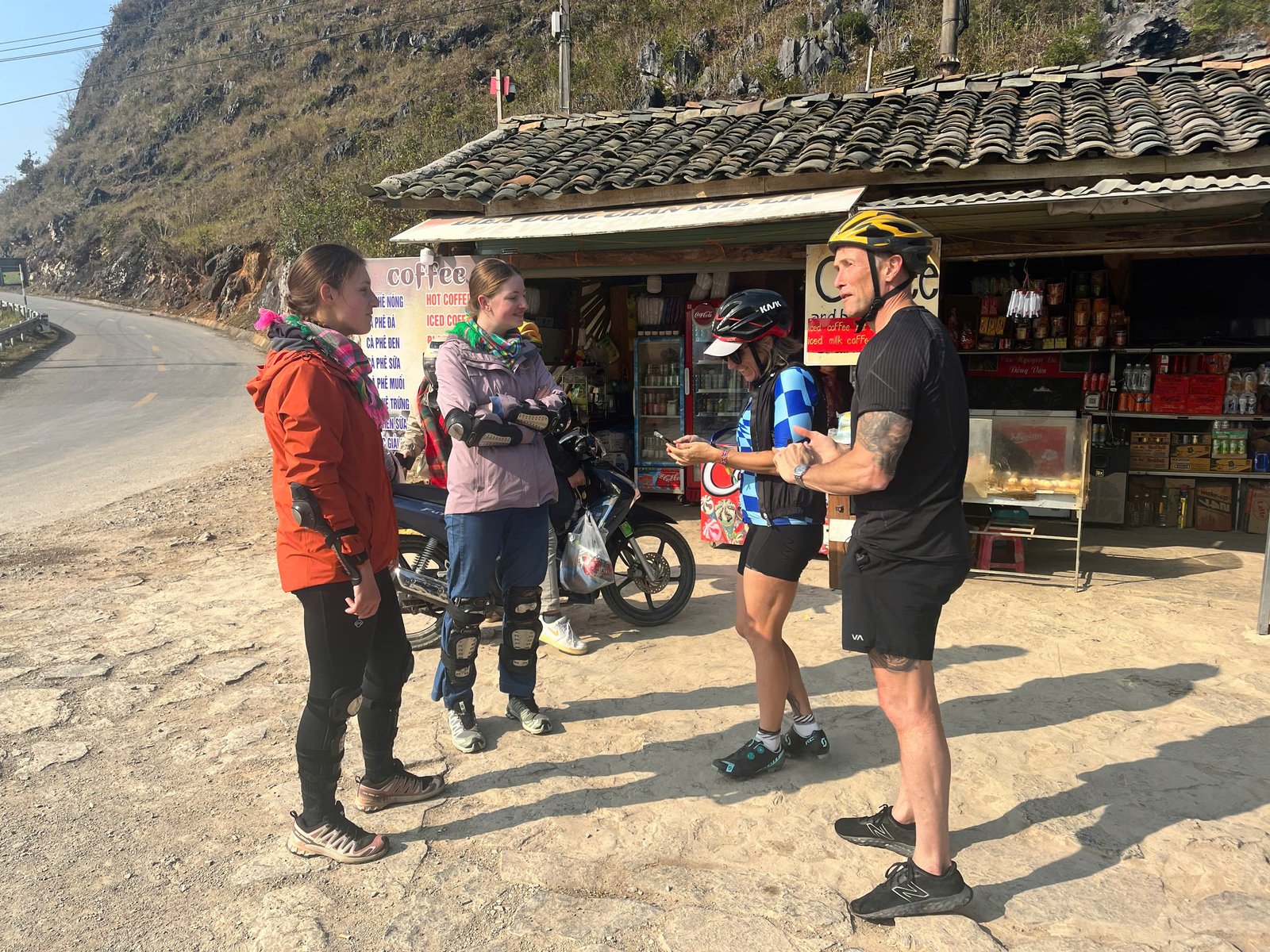 Geführte Radreise Vietnam Norden: Entdecken Sie die Magie der Tonkin-Alpen auf zwei Rädern